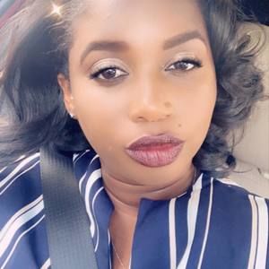 Meet your Posher, Mia